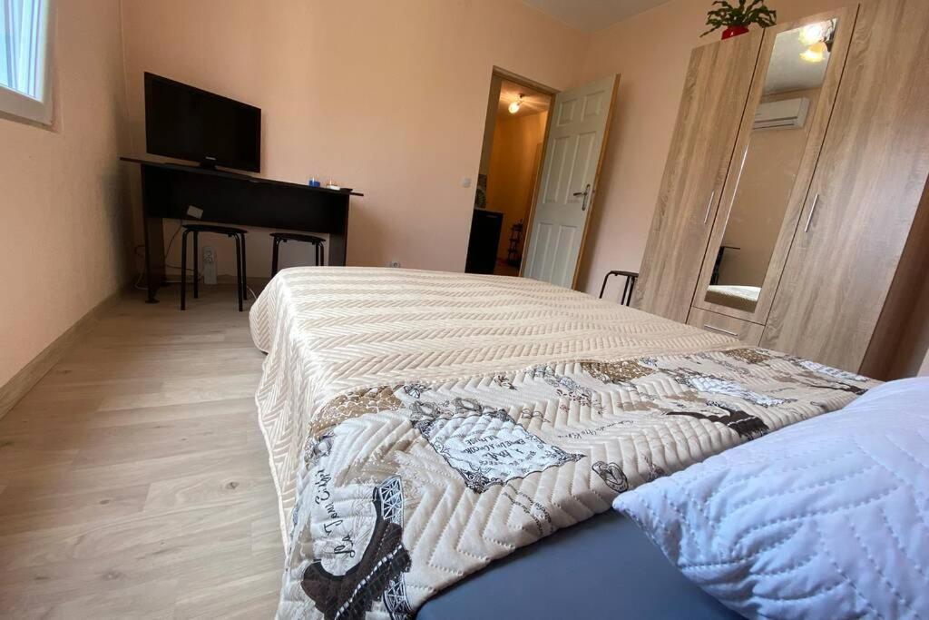 Sunny Apartment By The River Sandanski Luaran gambar